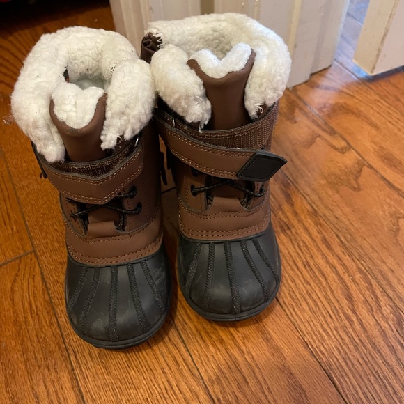 Cat & Jack Other - Cat&jack snow boots